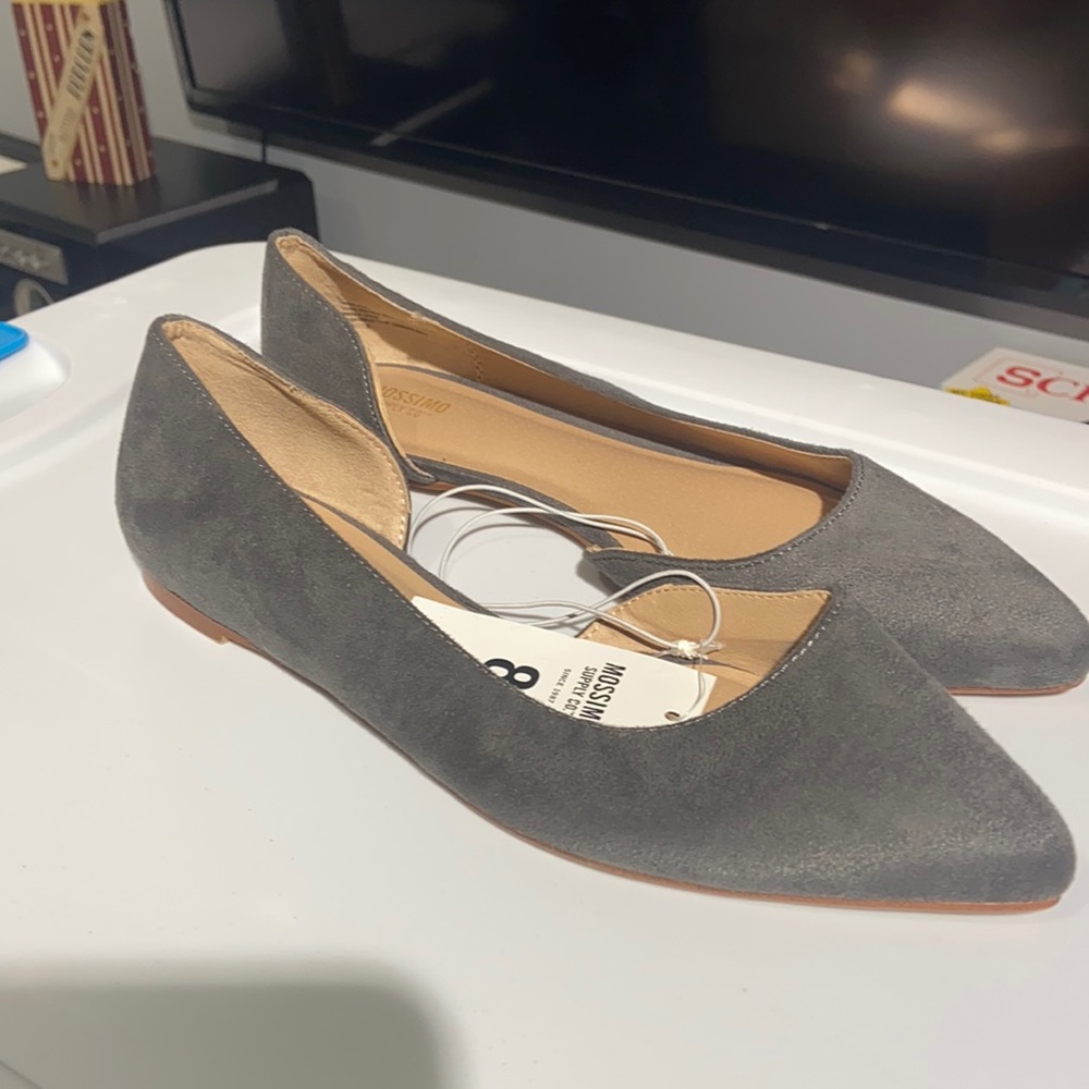 Brand new with tags ballet flats from target. Size 8